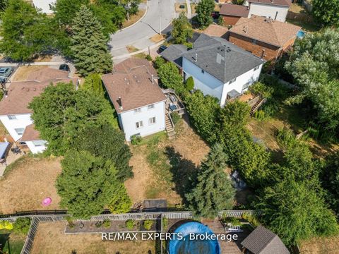 Photo 28 at 11 Penton Drive, West Bayfield, Barrie