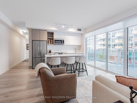 Photo 1 at 428 - 333 Sunseeker Avenue, Rural Innisfil, Innisfil