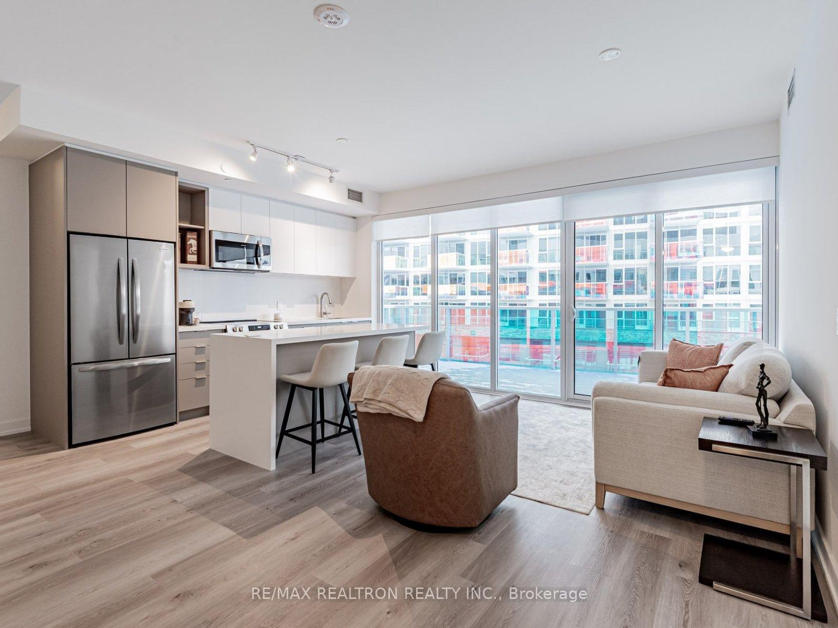 428 - 333 Sunseeker Avenue, Rural Innisfil, Innisfil photo number 2