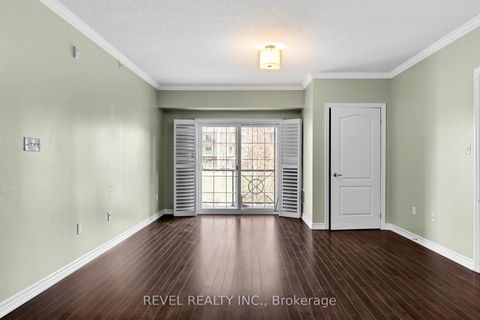 Photo 8 at 106 - 39 Ferndale Drive S, Ardagh, Barrie