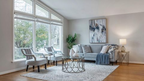 Photo 3 at 333 Pleasant Avenue, Newtonbrook West, Toronto