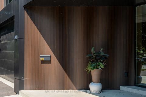 Photo 2 at 38 Ravensbourne Crescent, Rosethorn, Toronto