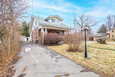 Photo 3 at 2585 Lakeshore Boulevard W, Mimico, Toronto