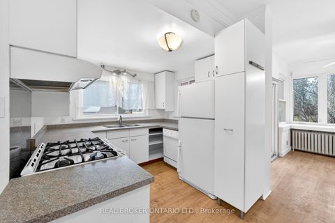 Photo 14 at 2585 Lakeshore Boulevard W, Mimico, Toronto