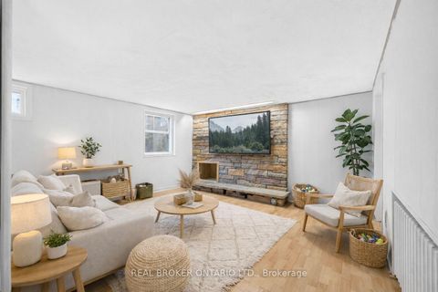 Photo 31 at 2585 Lakeshore Boulevard W, Mimico, Toronto