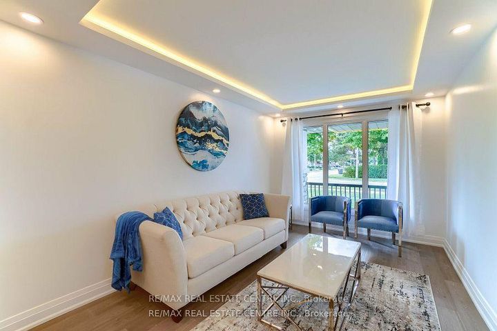 Photo 4 at 550 Meadows Boulevard, Rathwood, Mississauga