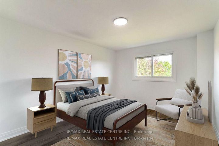 Photo 21 at 550 Meadows Boulevard, Rathwood, Mississauga