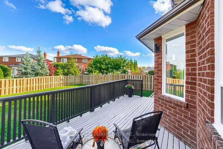 Photo 30 at 550 Meadows Boulevard, Rathwood, Mississauga