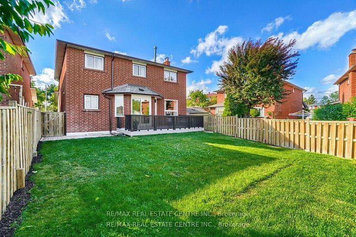 Photo 31 at 550 Meadows Boulevard, Rathwood, Mississauga