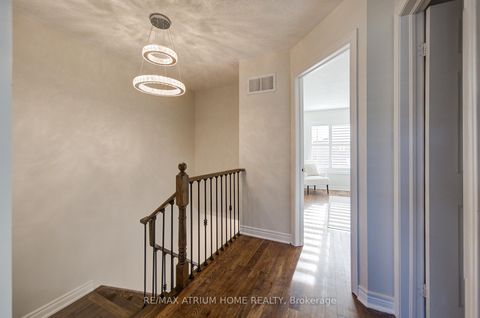 Photo 14 at 20 Maple Sugar Lane, Patterson, Vaughan