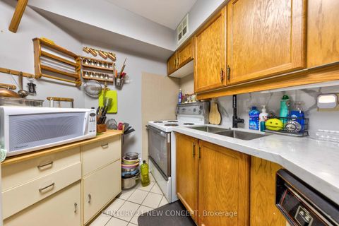 Photo 4 at 932 - 22 Southport Street, Swansea, Toronto