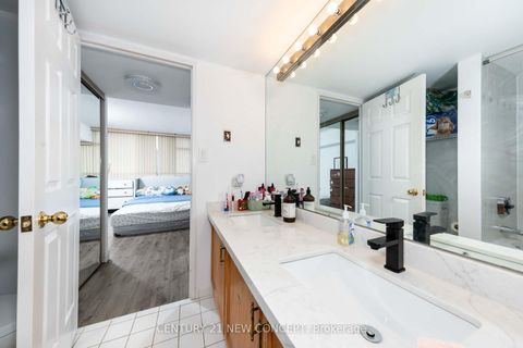 Photo 11 at 932 - 22 Southport Street, Swansea, Toronto