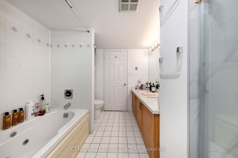 Photo 14 at 932 - 22 Southport Street, Swansea, Toronto