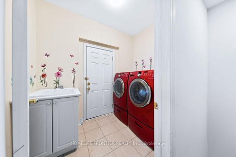 Photo 25 at 2 George Kirby Street, Patterson, Vaughan