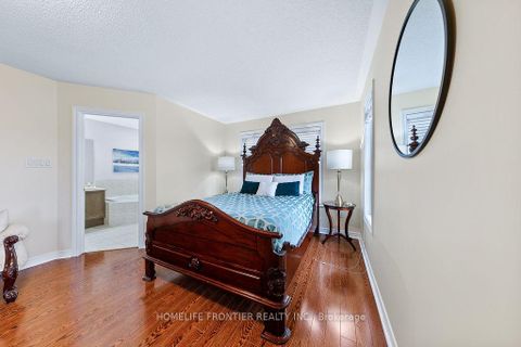 Photo 32 at 2 George Kirby Street, Patterson, Vaughan