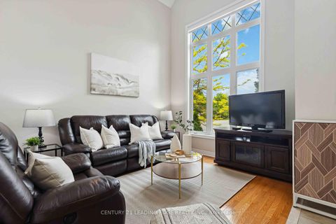 Photo 2 at 83 Joseph Street, Uxbridge