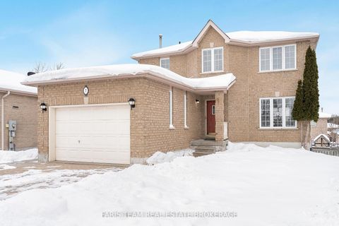 Photo 0 at 7 Round Leaf Court, Holly, Barrie