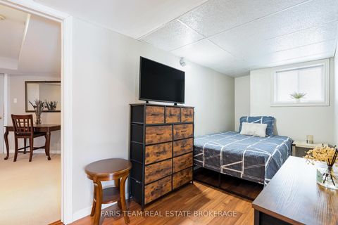 Photo 30 at 7 Round Leaf Court, Holly, Barrie