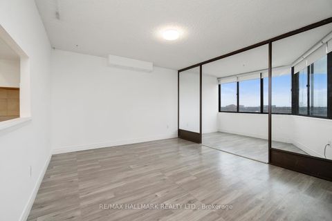 Photo 5 at 910 - 2330 Bridletowne Circle, L'Amoreaux, Toronto