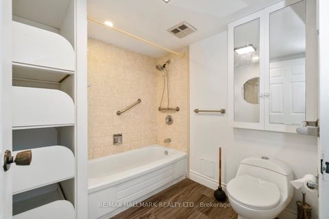 Photo 8 at 910 - 2330 Bridletowne Circle, L'Amoreaux, Toronto