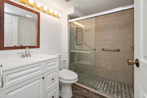 Photo 10 at 910 - 2330 Bridletowne Circle, L'Amoreaux, Toronto