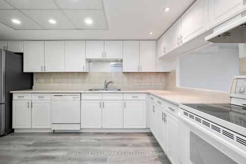 Photo 15 at 910 - 2330 Bridletowne Circle, L'Amoreaux, Toronto