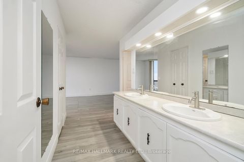 Photo 20 at 910 - 2330 Bridletowne Circle, L'Amoreaux, Toronto