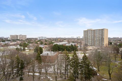 Photo 25 at 910 - 2330 Bridletowne Circle, L'Amoreaux, Toronto