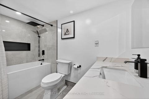 Photo 23 at 4 Holman Crescent, Aurora Highlands, Aurora