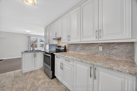 Photo 5 at 8 Newton Street, Wellington, Barrie