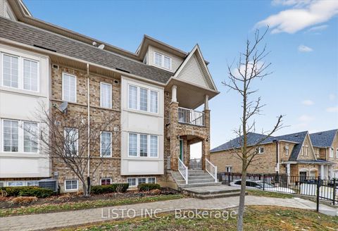Photo 3 at 124 - 42 Pinery Trail, Malvern, Toronto