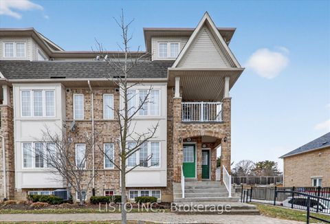 Photo 4 at 124 - 42 Pinery Trail, Malvern, Toronto