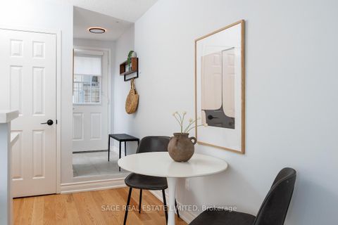 Photo 2 at 144 - 30 Merchant Lane, Dufferin Grove, Toronto