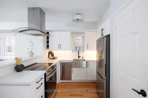 Photo 4 at 144 - 30 Merchant Lane, Dufferin Grove, Toronto