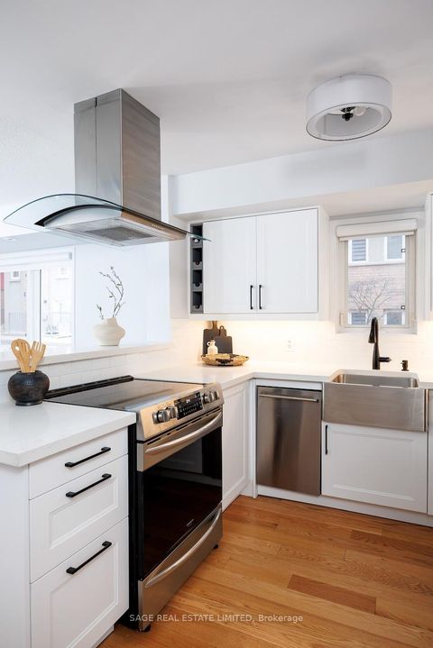 Photo 5 at 144 - 30 Merchant Lane, Dufferin Grove, Toronto