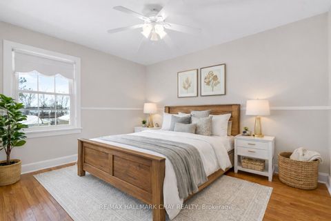 Photo 18 at 50 Newton Street, Wellington, Barrie