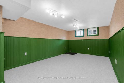 Photo 28 at 50 Newton Street, Wellington, Barrie