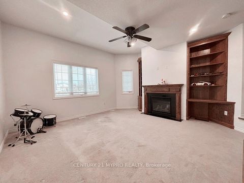 Photo 13 at 2 Whitestone Drive, Keswick North, Georgina