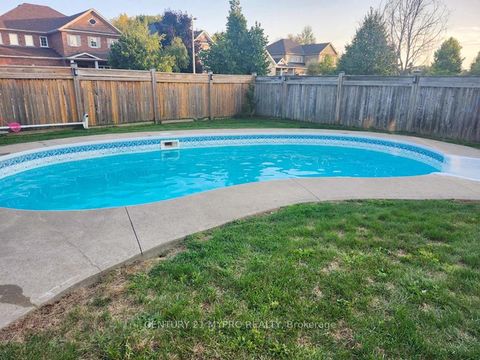 Photo 19 at 2 Whitestone Drive, Keswick North, Georgina