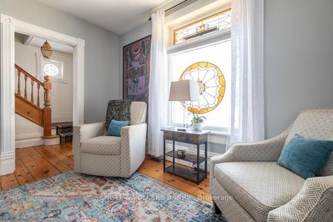 Photo 13 at 17 Frances Street N, Queen's Park, Barrie