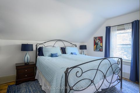 Photo 15 at 17 Frances Street N, Queen's Park, Barrie