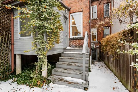 Photo 34 at 49 Grenadier Road, Roncesvalles, Toronto