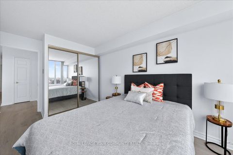 Photo 5 at 804 - 8501 Bayview Avenue, Doncrest, Richmond Hill