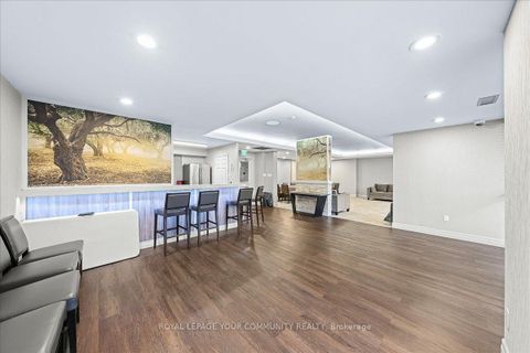 Photo 23 at 804 - 8501 Bayview Avenue, Doncrest, Richmond Hill