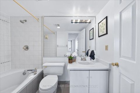 Photo 39 at 804 - 8501 Bayview Avenue, Doncrest, Richmond Hill