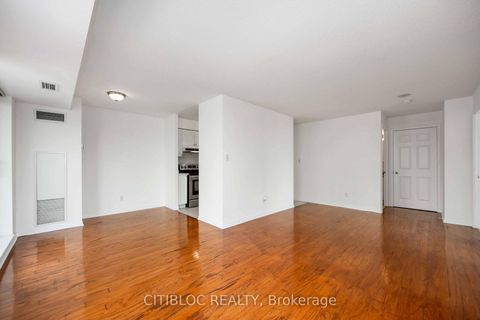 Photo 8 at 420 - 51 Baffin Court, Langstaff, Richmond Hill