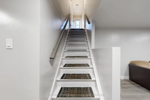 Photo 20 at 16 Frith Road, Jane Heights, Toronto