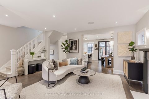 Photo 5 at 9 Elmsthorpe Avenue, Forest Hill South, Toronto