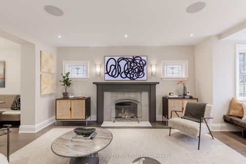 Photo 6 at 9 Elmsthorpe Avenue, Forest Hill South, Toronto