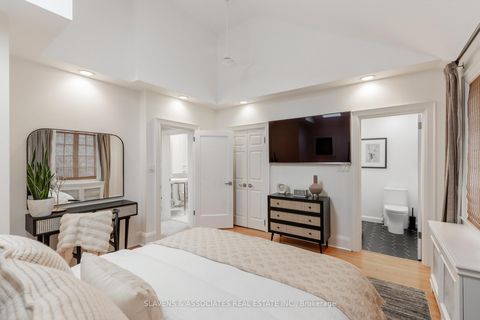 Photo 14 at 9 Elmsthorpe Avenue, Forest Hill South, Toronto